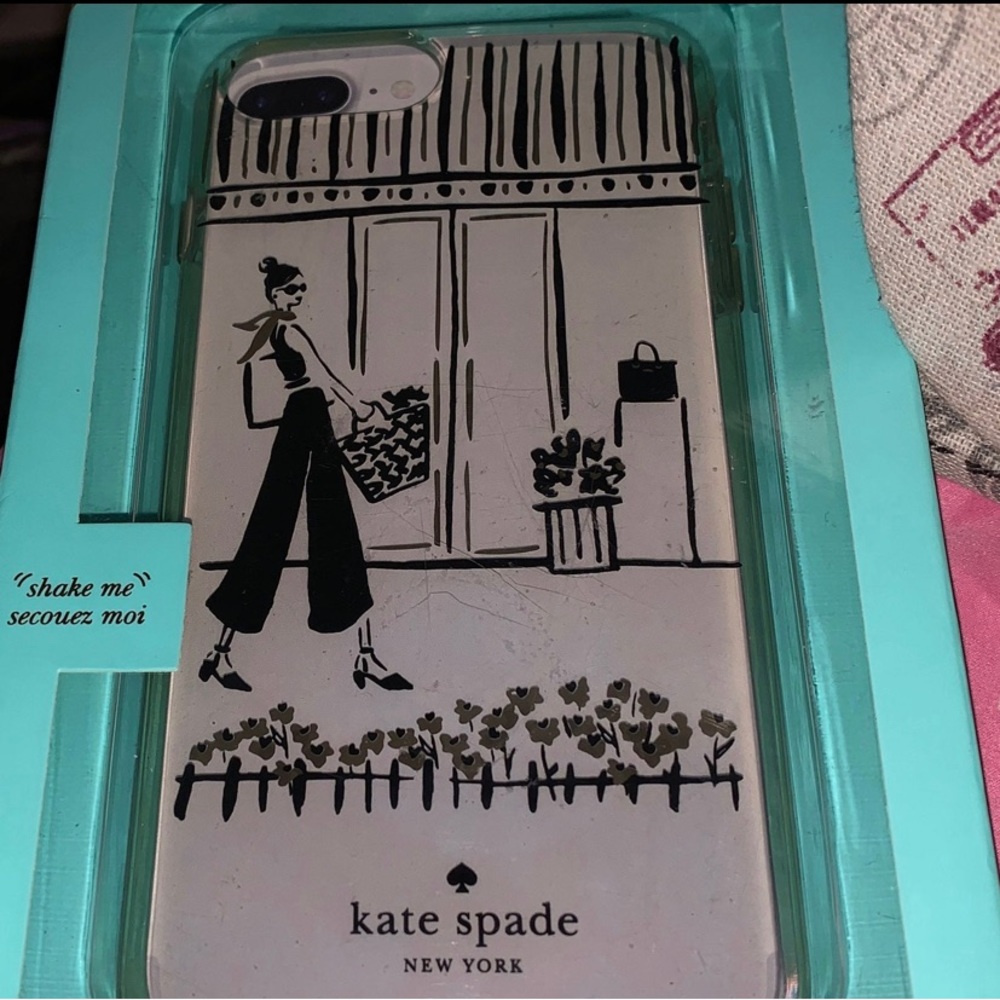 Kate Spade New York
iPhone 7 Plus 
A beautiful, Chic & Trendy Case in 9/10 cond